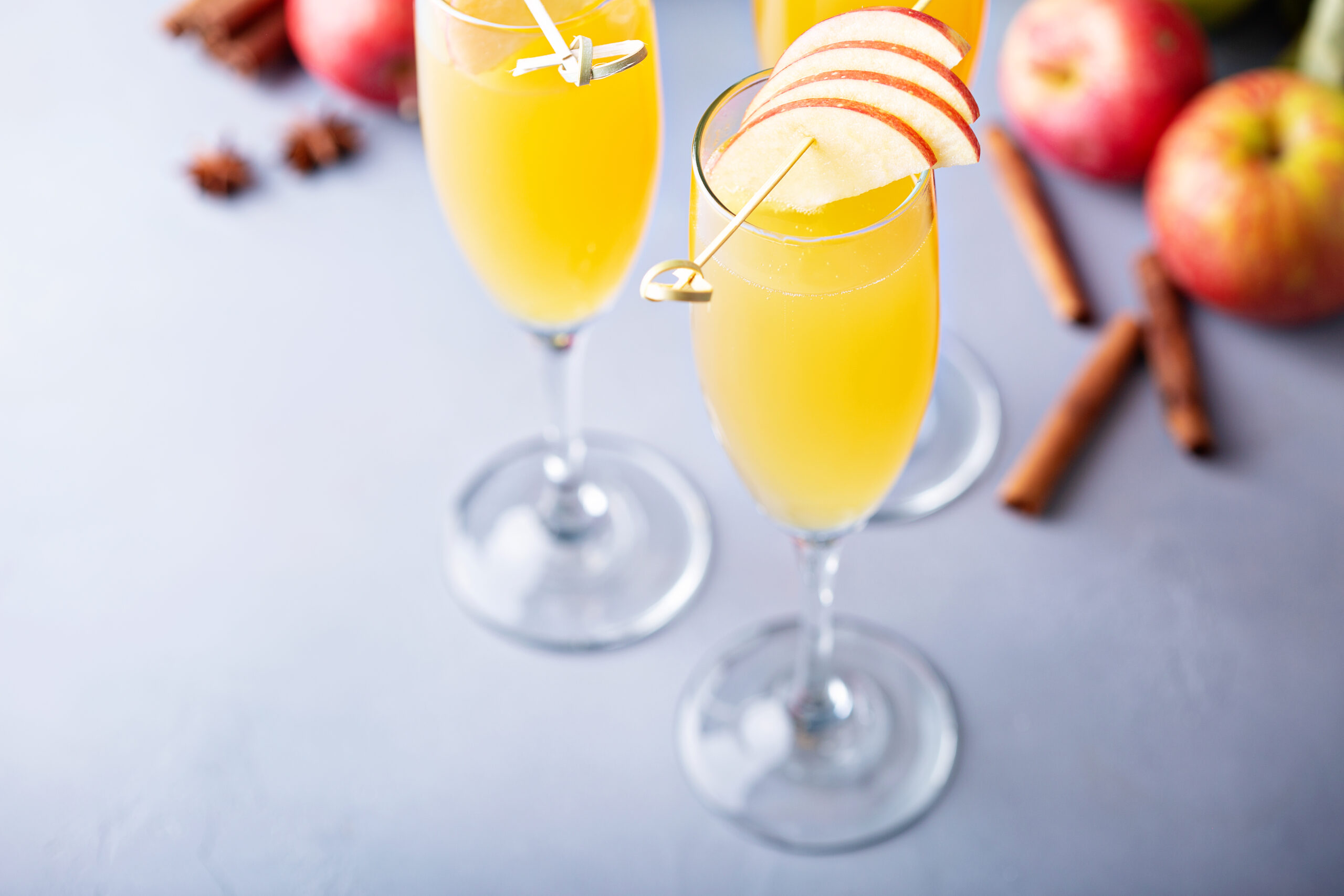 apple cider mimosa