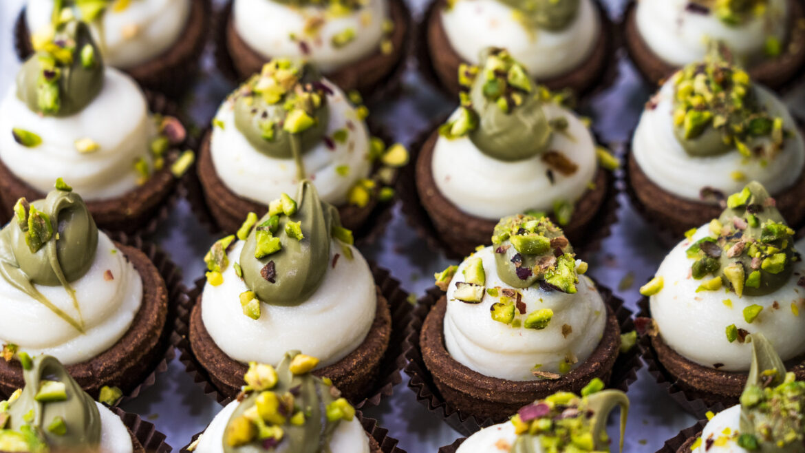 Pistachio Pomegranate Cupcakes