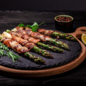 asparagus wrapped with bacon