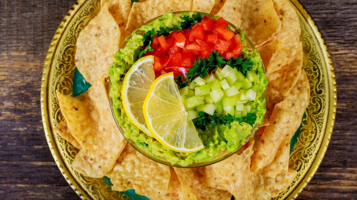 Guacamole & Tortilla Chips