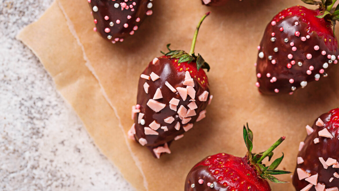 Chocolate-Dipped Strawberries