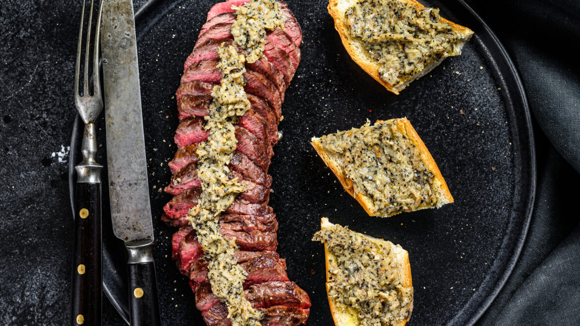 Classic Steak with Garlic Butter