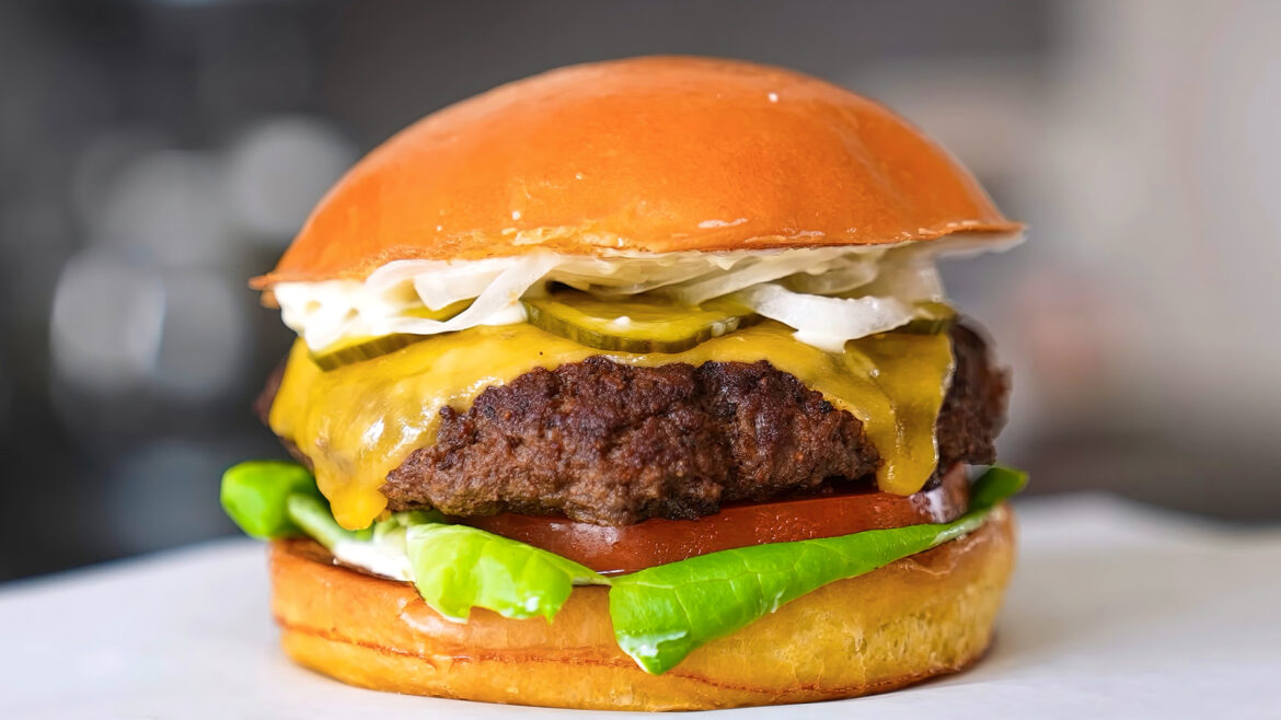 Classic Cheeseburger