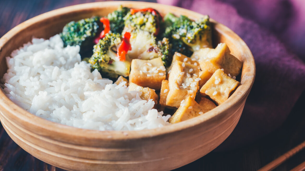 Spicy Peanut Tofu Stir-Fry