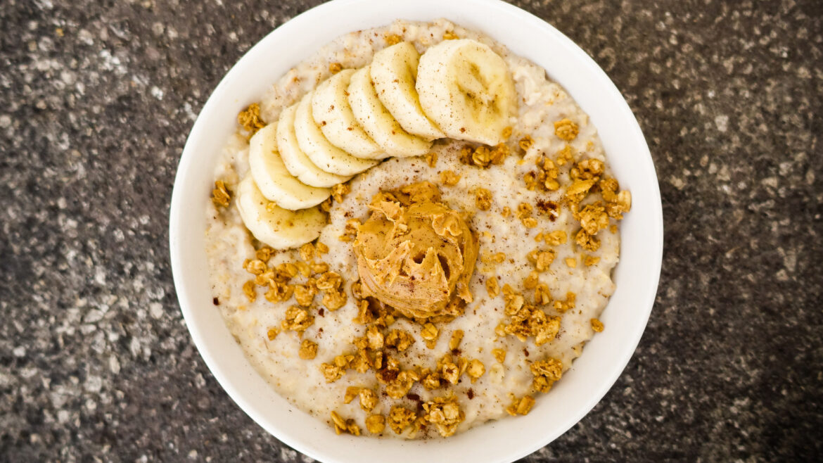 Oatmeal with Nut Butter