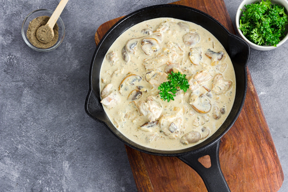 Creamy Skillet Chicken with Spinach & Mushrooms