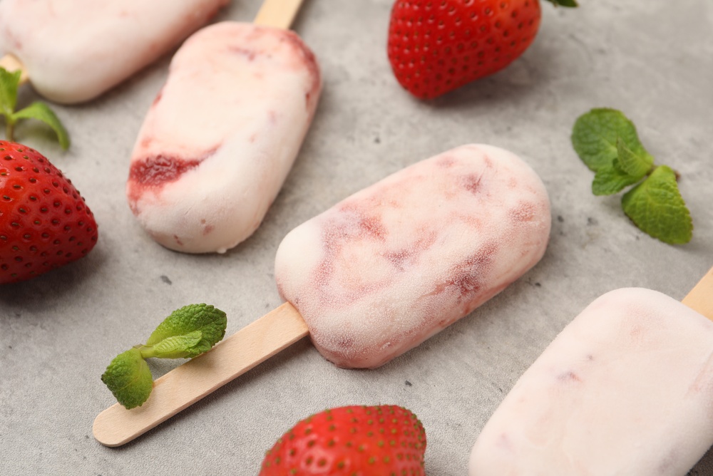 Lemon-Strawberry Frozen Yogurt Bites