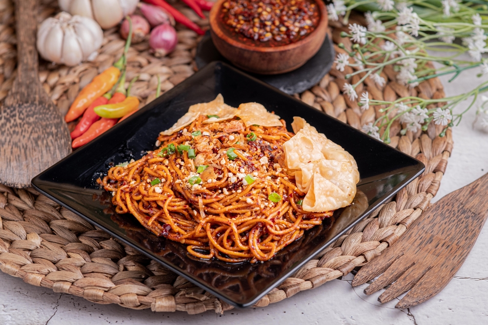 Chili Crisp Cold Noodles with a Creamy Peanut Twist