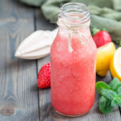 Easy Creamy Strawberry Lemonade for Sunny Days