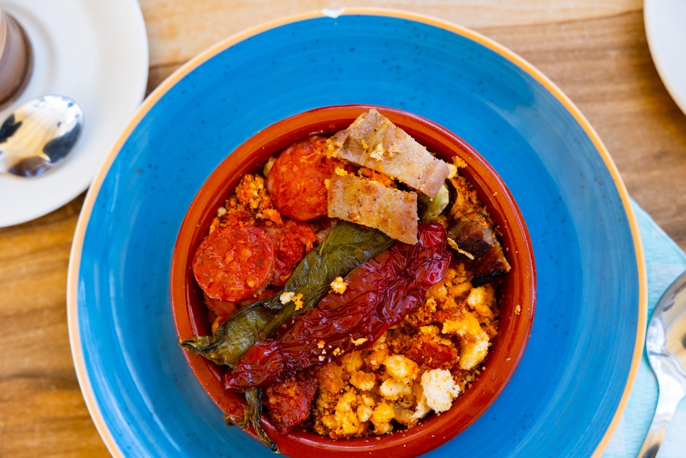 Spanish-Style Migas With Chorizo, Peppers, and Kale