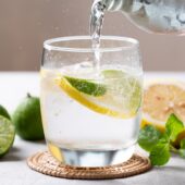 10 Refreshing Drinks You Can Make With Sparkling Water