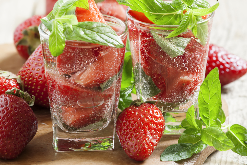 Strawberry Mint Sparkler